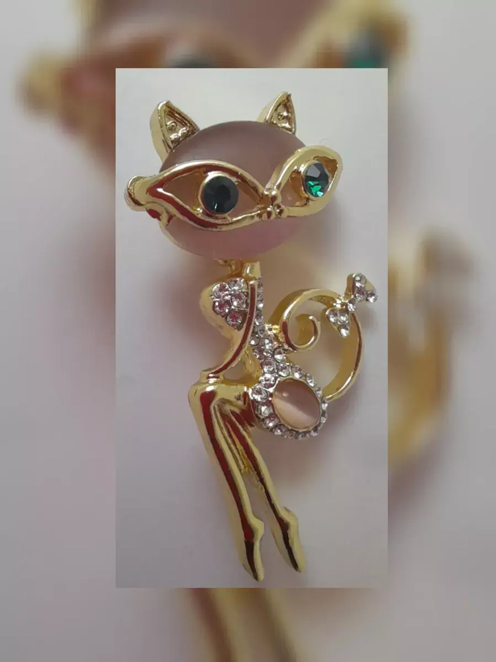 Брошь-кулон "Кошечка в очках бежевая"