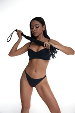 Черный кожаный флоггер со стальной ручкой - 45 см.