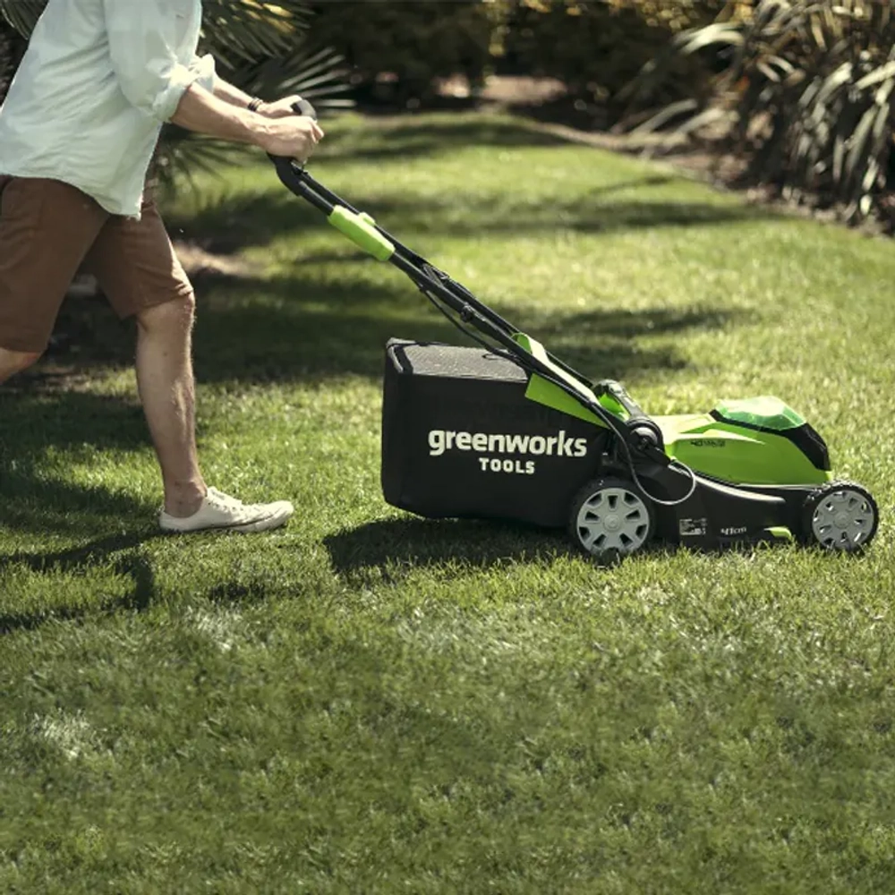 Аккумуляторная газонокосилка Greenworks G40LM41K3 40В (1 x 3 Ач, ЗУ) нож 41 см, 2504707UE