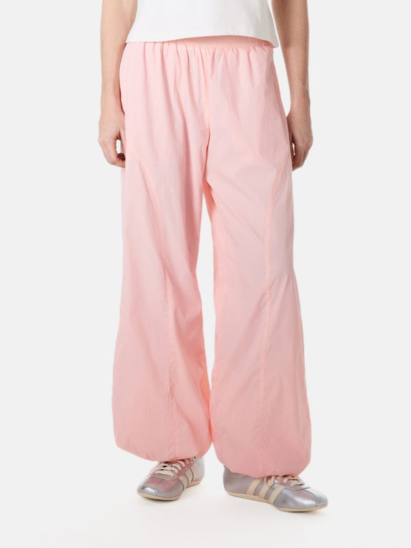 Брюки из нейлона 