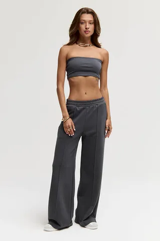 Брюки клеш со стрелкой цвета антрацит