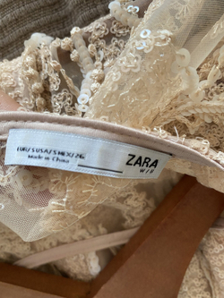 Платье Zara