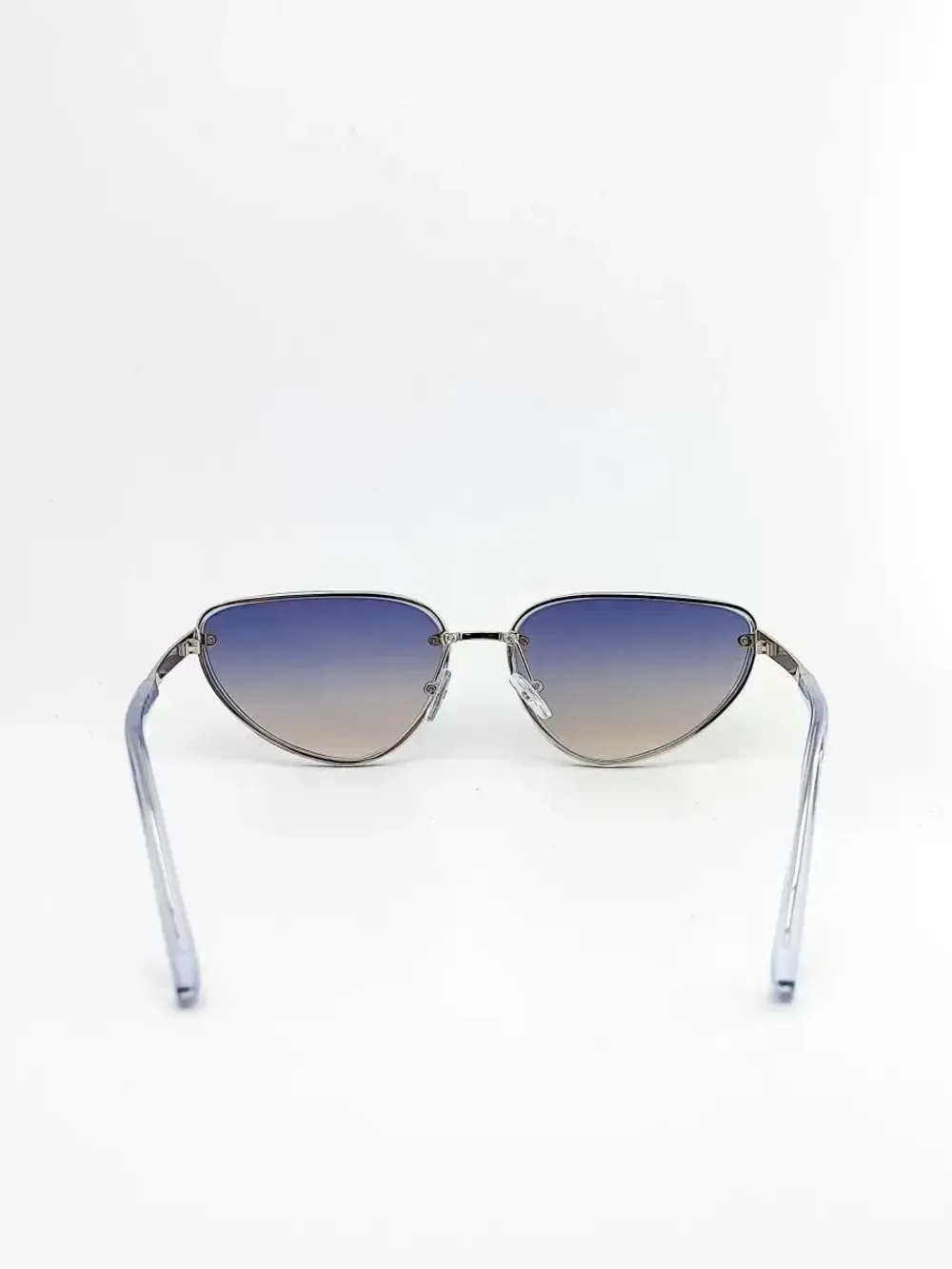 Очки солнцезащитные