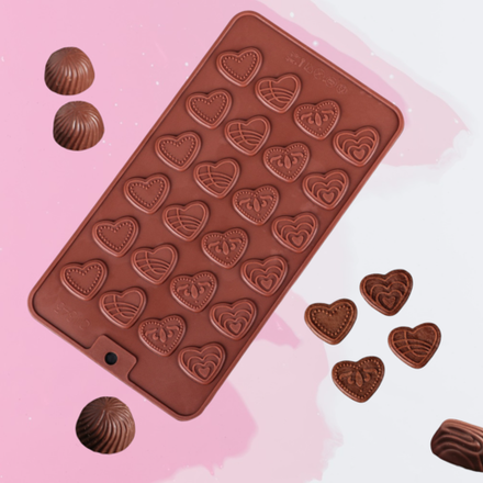 Форма силиконовая для шоколада "Сердечки" 24 ячеек