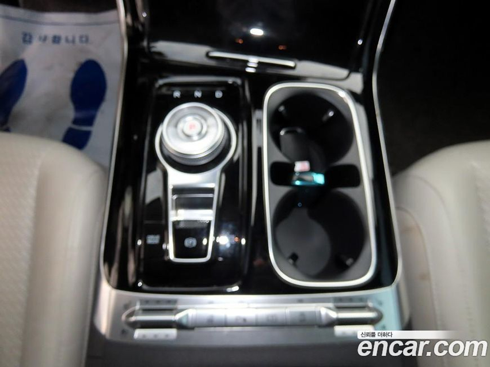 Kia Carnival (Sedona) 4 Generation 9-и местный Signatures (01.2021)