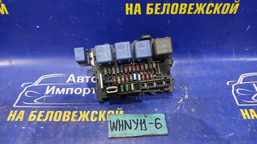 Блок предохранителей салонный NISSAN WINGROAD 1999