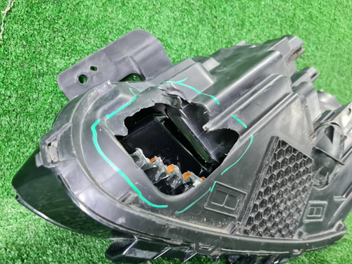 Битая Фара правая Geely Coolray (19-23) галоген