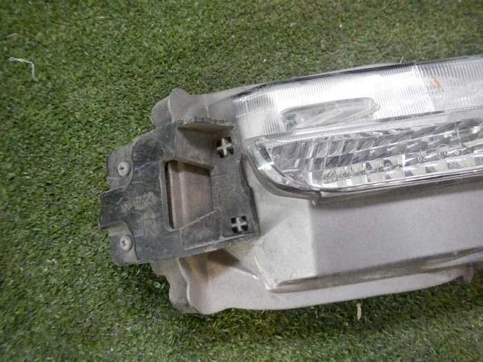 Указатель поворота правый Toyota Fortuner II (2020-н.в.)