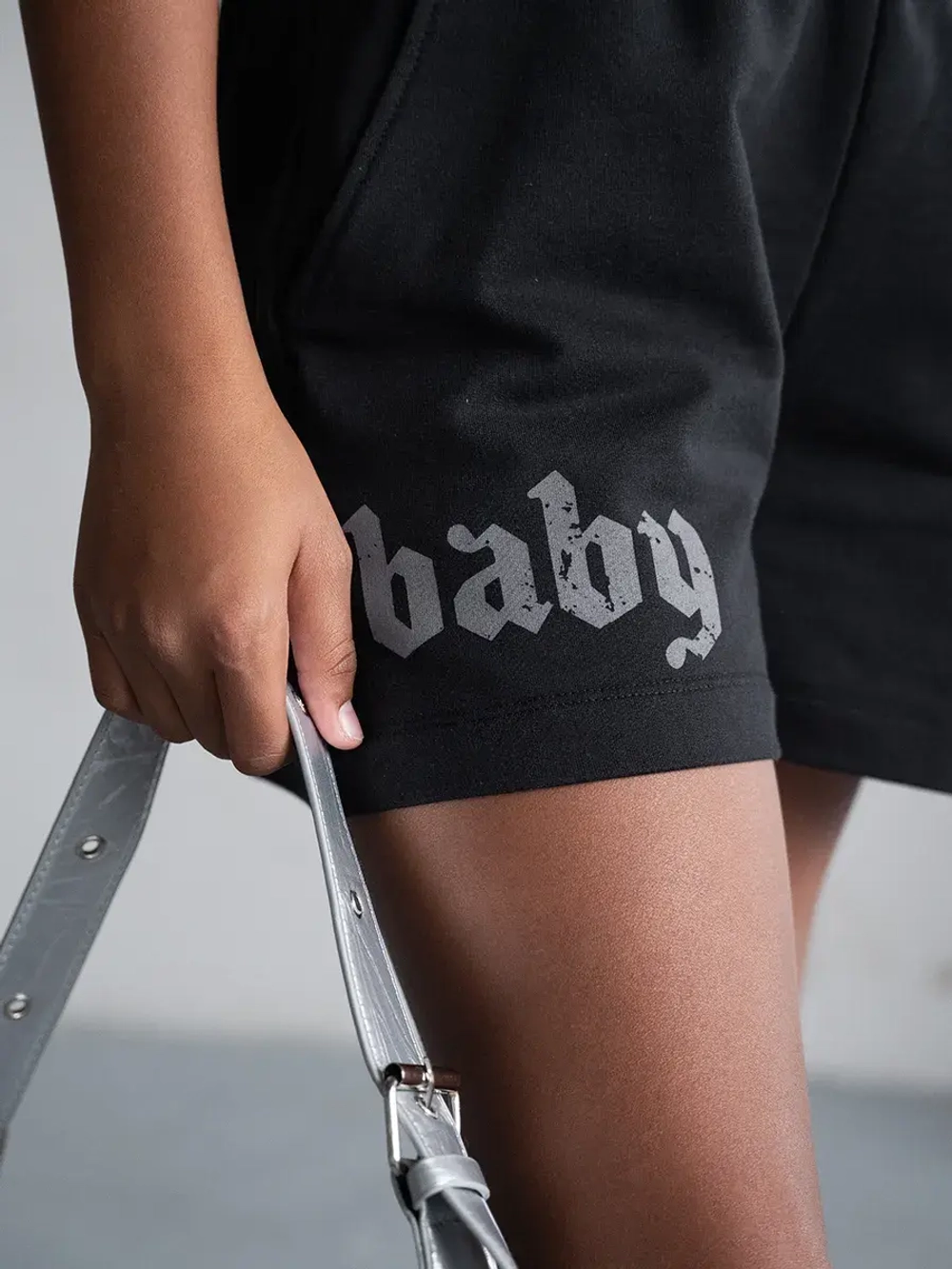 Спортивный костюм для девочки в сад топ и шорты