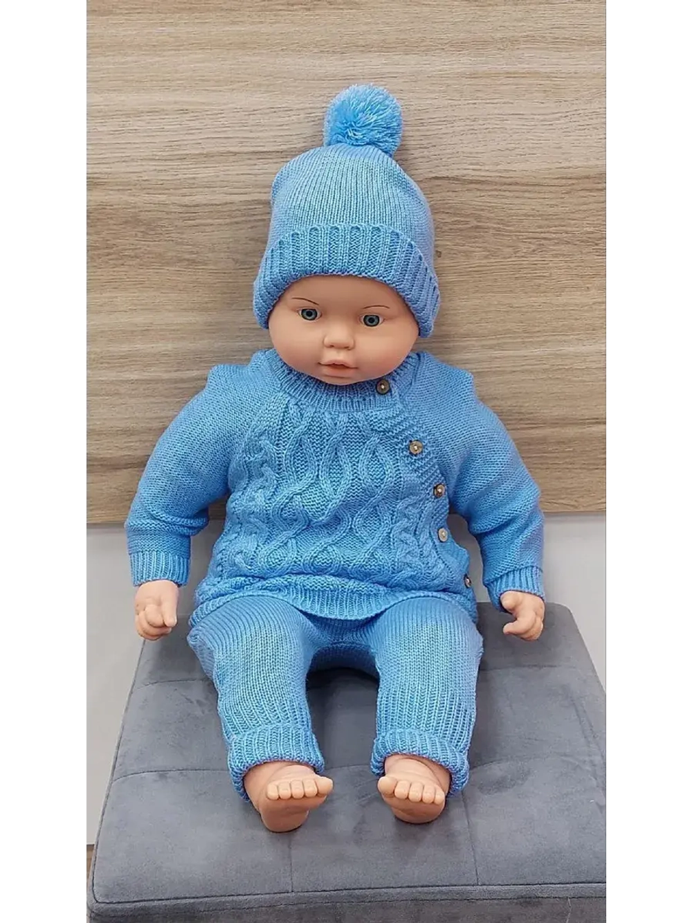 костюм вязаный для малыша.