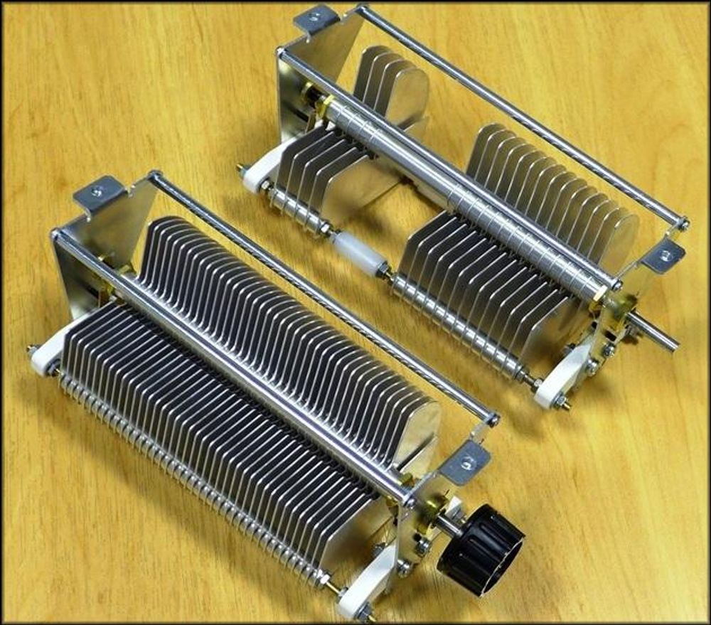 Конденсатор переменной емкости — купить по ФГОС | Учебный стандарт