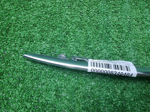 Молдинг переднего бампера Mercedes S W222 (17-20)