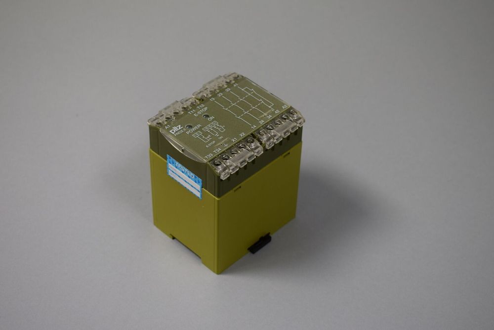PILZ PNOZ2 230VWS 3S10