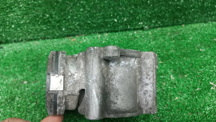 Дроссельная заслонка Mercedes C W204 (2006-2015)