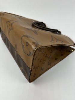 Сумка Louis Vuitton OnTheGo