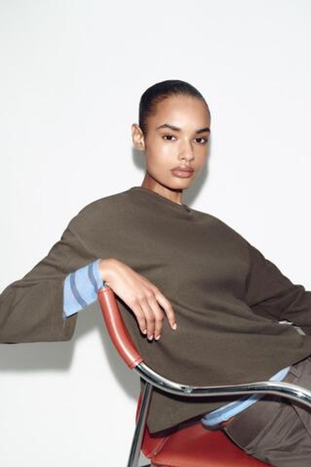 ZARA ФУТБОЛКА С ДЛИННЫМИ РУКАВАМИ, ХАКИ