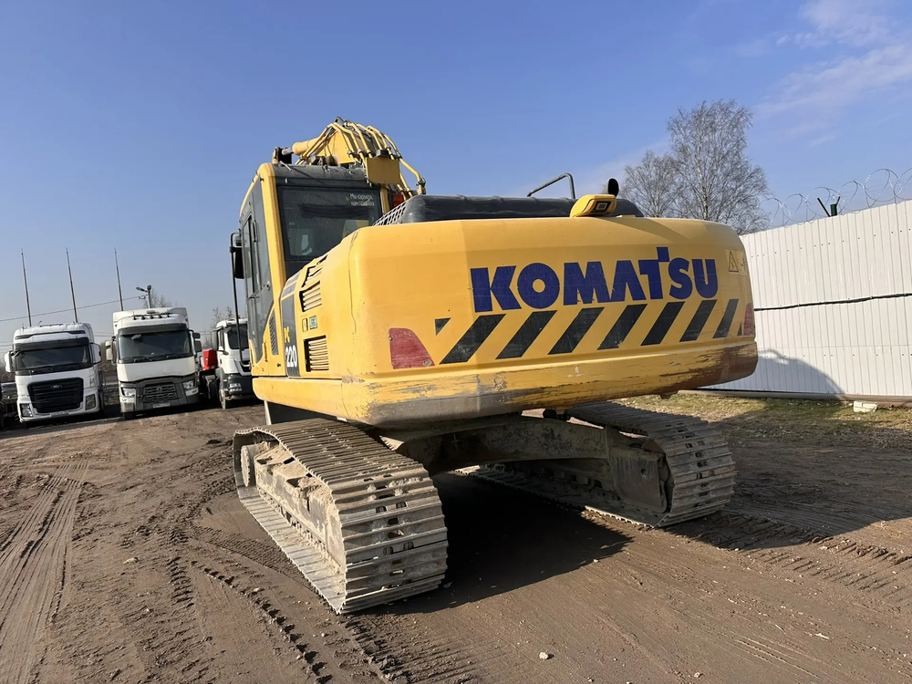 KOMATSU PC 220 Экскаватор PC220LC-8M0 (Дизельный, 6,7 л, 167 л.с., АТ)