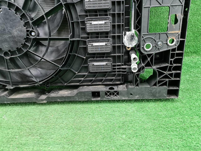 Телевизор в сборе Voyah Free (2021-н.в.)