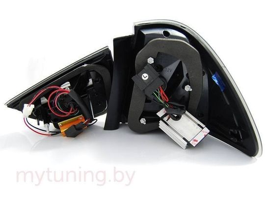 Задние фонари Bmw 3 E91 smoke black led bar