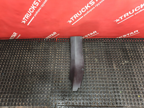 Накладка торпедо правая