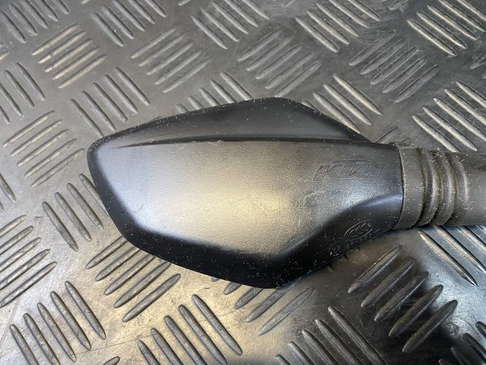 Зеркало правое KTM 250 Duke 2020