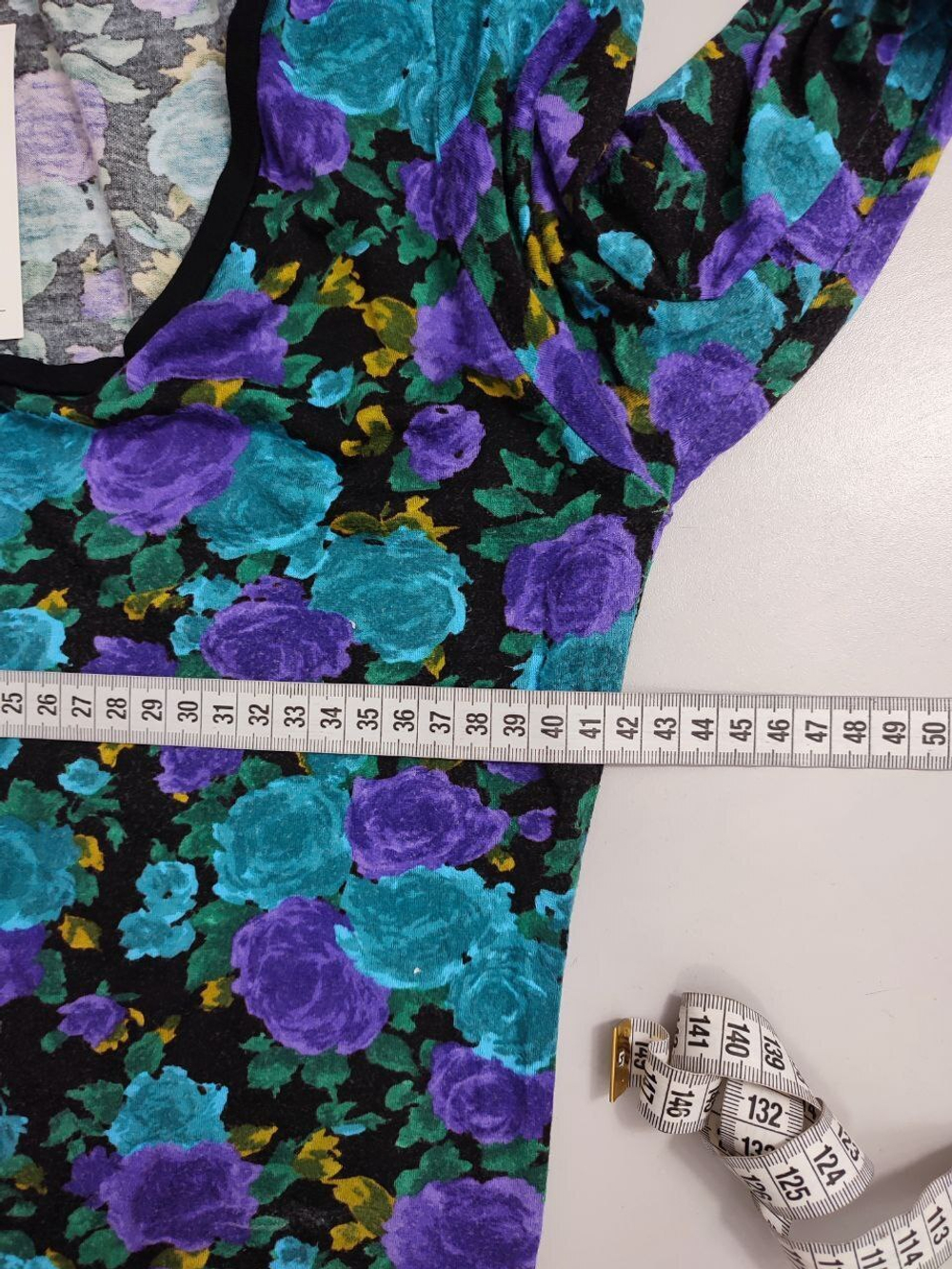 Джемпер New Look на пуговицах 42 размер