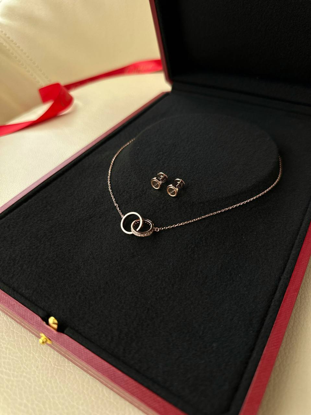 Серьги Cartier