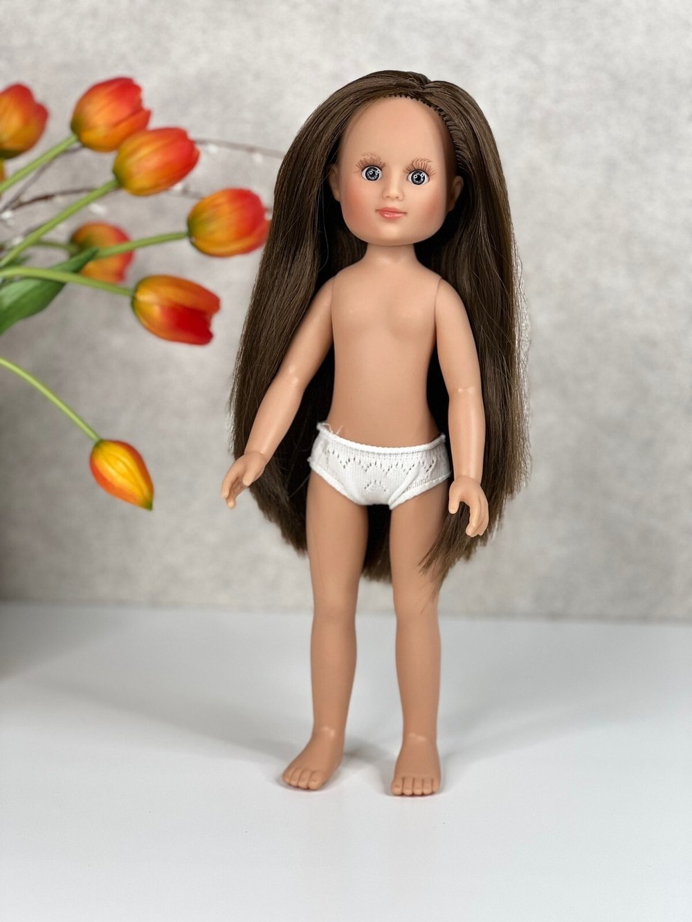 Кукла Nines виниловая 34см Leslie без одежды (1440W6)