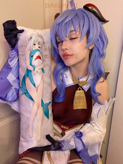 Мини дакимакура Гавр Гура из Виртуальный Ютубер арт. M0859, 60х20 см