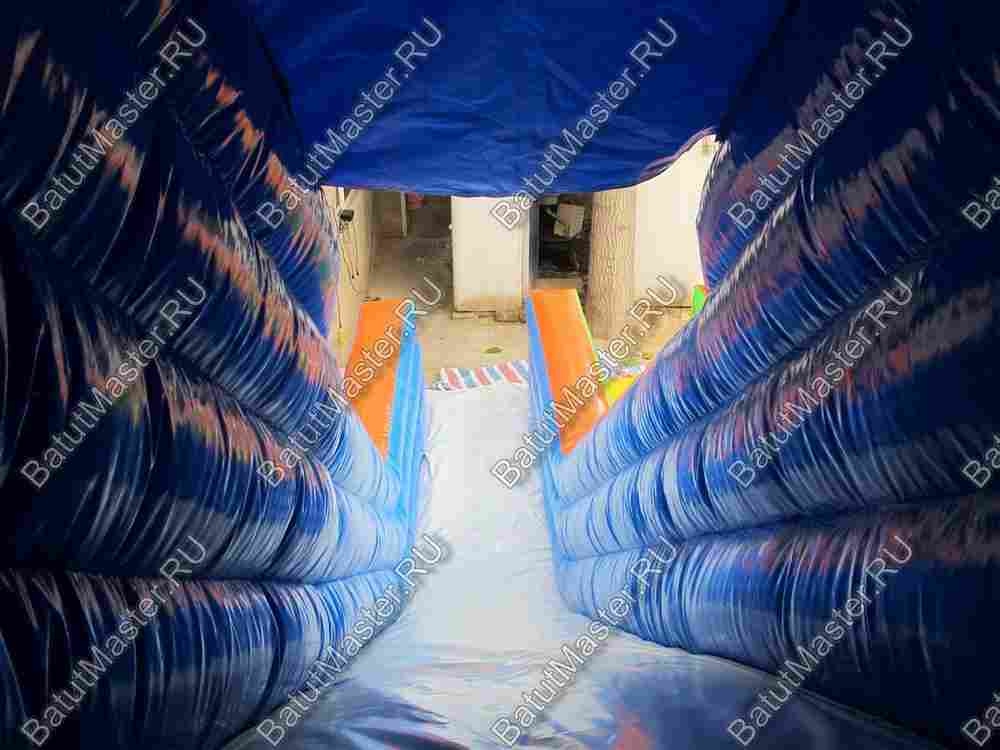 Коммерческая надувная полоса препятствий "В поисках приключений"