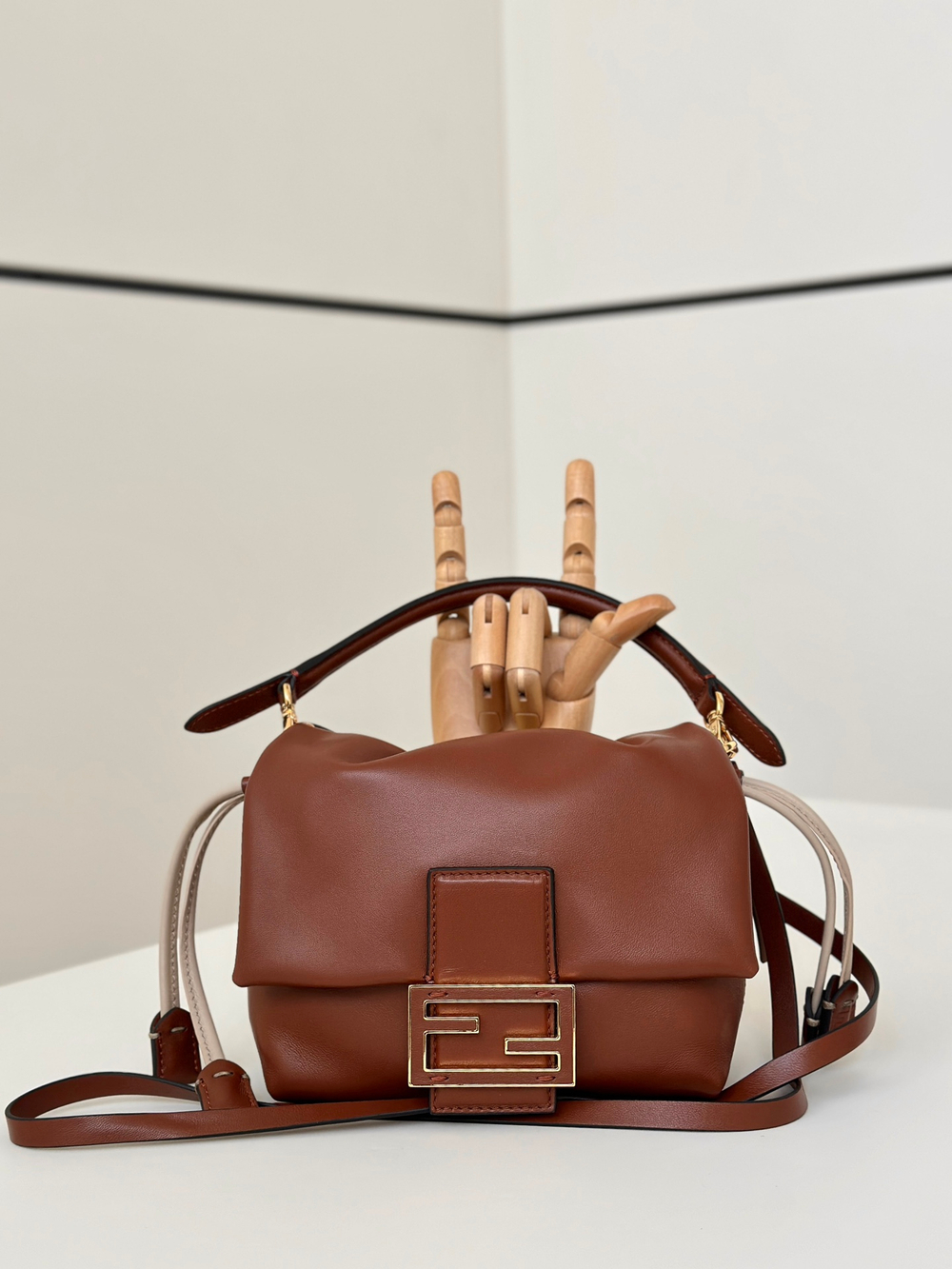 Fendi Small Mamma Baguette 16 cm