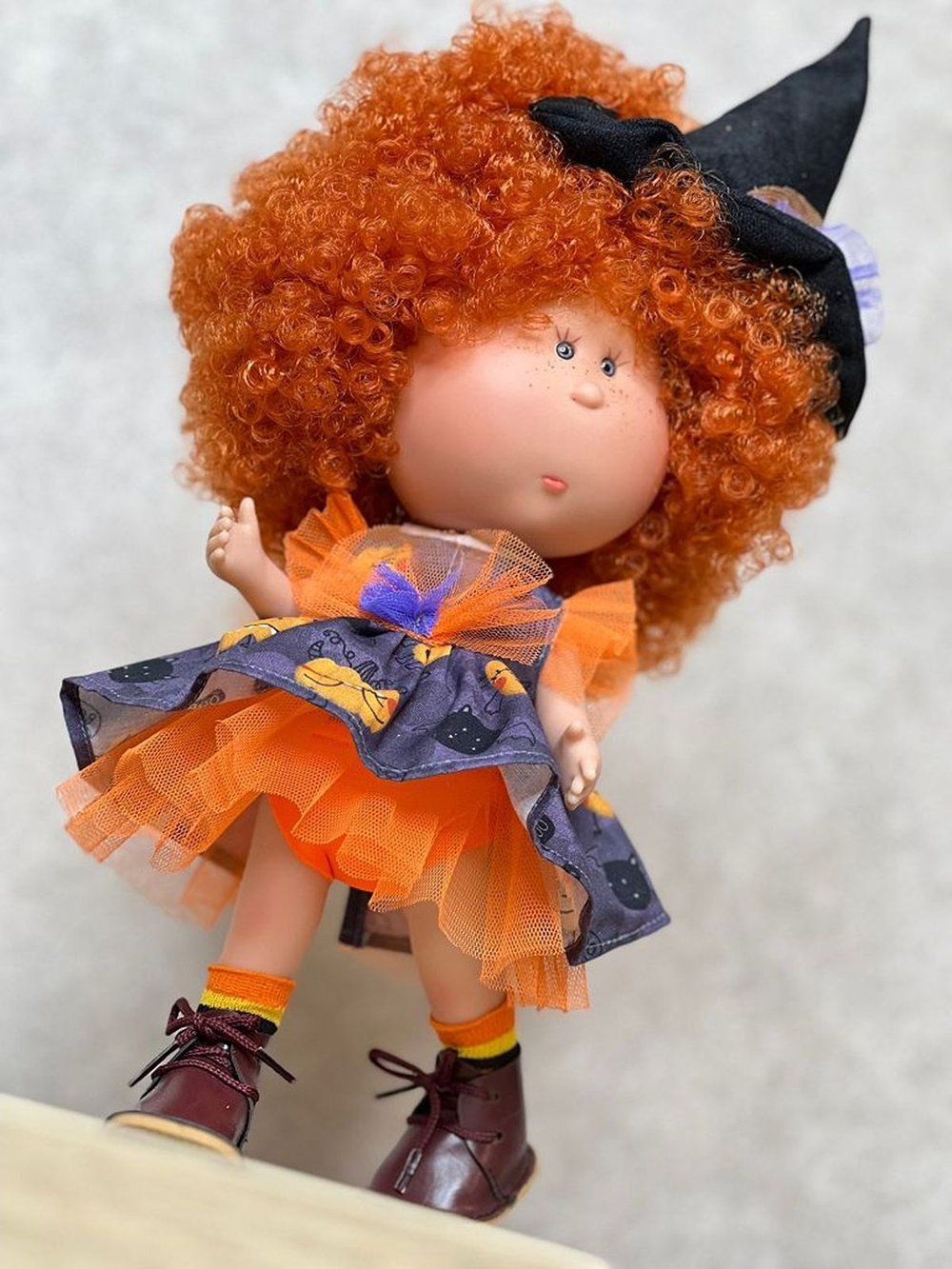 Кукла Nines виниловая 30см MIA в пакете (3421M)