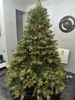 елка с встроенной гирляндой. елка с лампочками, светящаяся елка