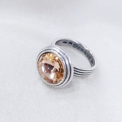 "Эмбаси" кольцо из коллекции "Радиус" от Jenavi