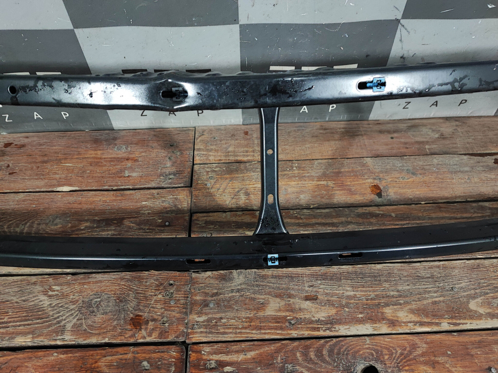 Усилитель переднего бампера Cadillac Escalade 5 20-нв Б/У Оригинал 84716487