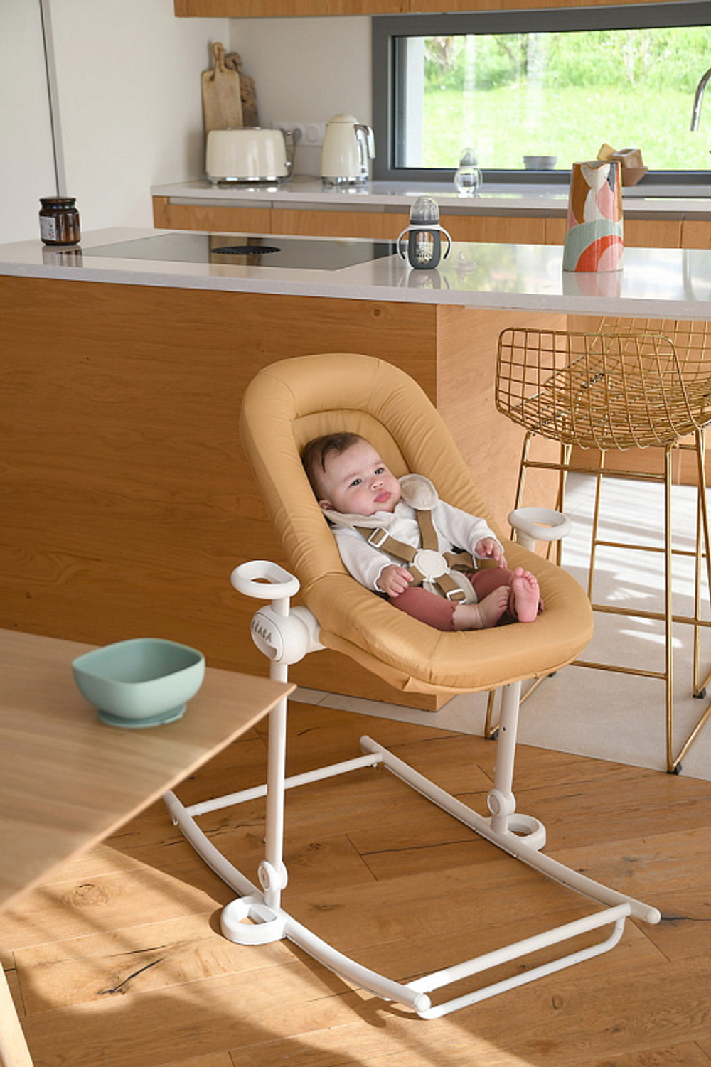 Детский стульчик-шезлонг Beaba Up & Down NEW 915048 OCRE