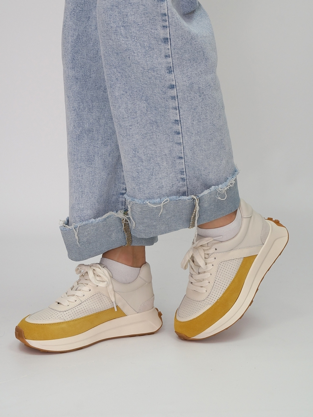 Кроссовки женские демисезонные