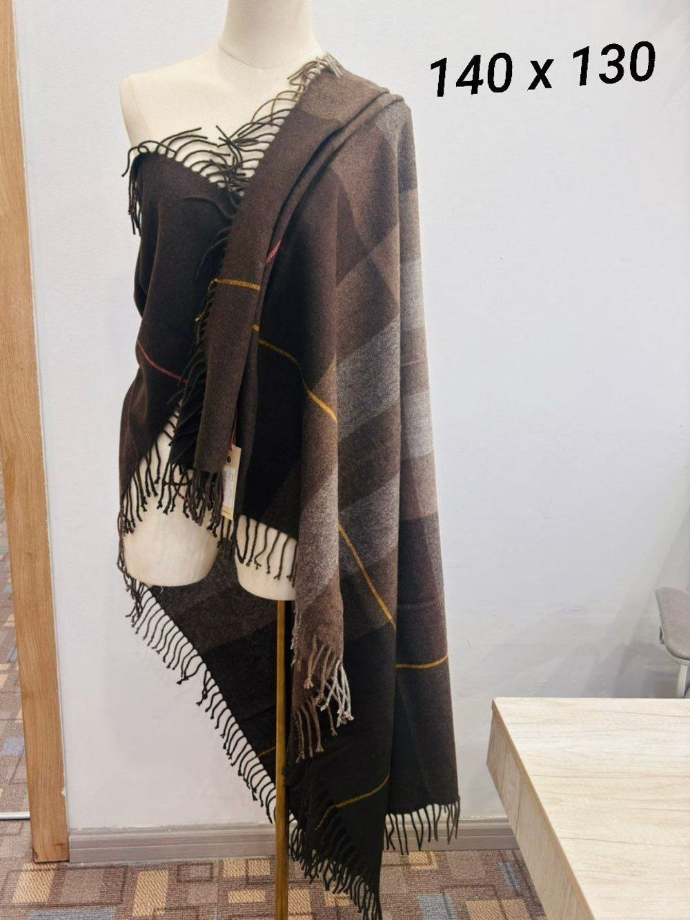 Тканные палантины из 100% пуха яка.