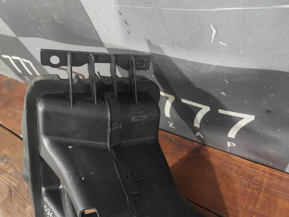 Воздуховод радиатора правый BMW 3-Series (F30) 11-20 Б/У Оригинал 51748054232