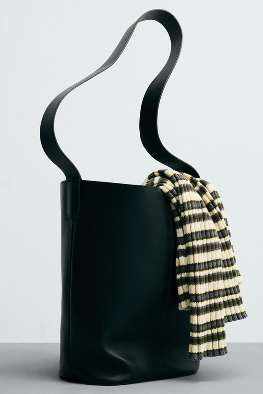 ZARA КОЖАНАЯ СУМКА-ШОПЕР LIMITED EDITION, ЧЕРНЫЙ