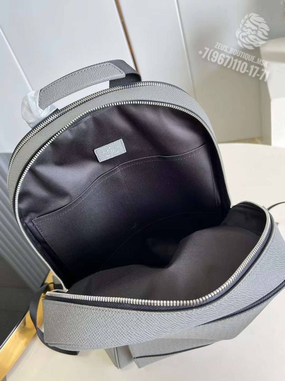Рюкзак Louis Vuitton Adrian