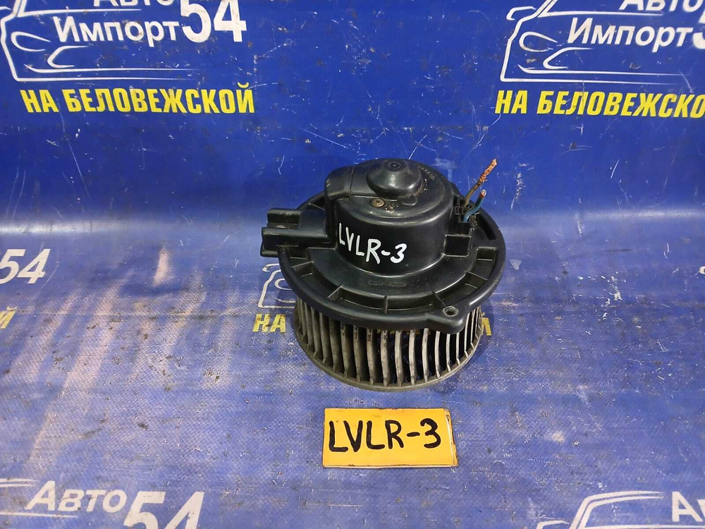 Моторчик печки MAZDA MPV 1997