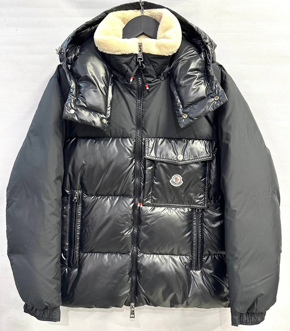 Пуховик Moncler