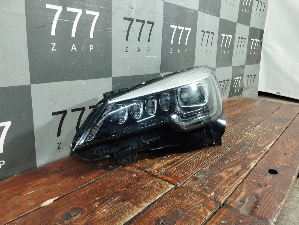 Фара левая LED Changan CS85 19-нв Б/У Оригинал S302F2805010501AA