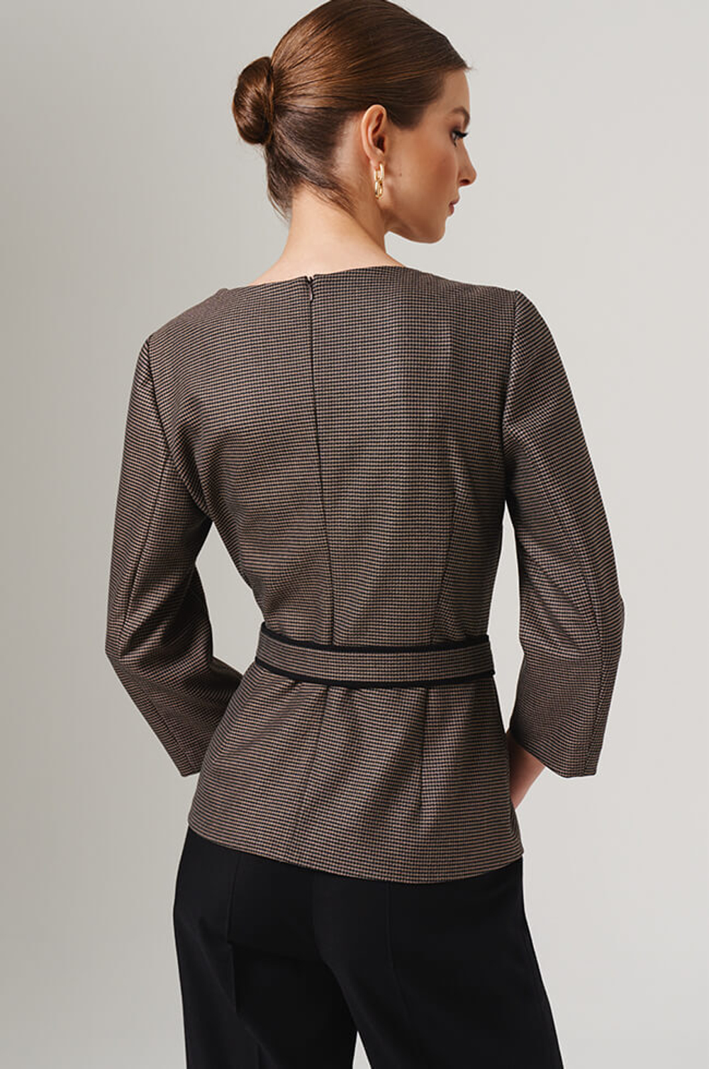 23127 Блузка женская (черно-бежевый)