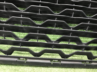 Решетка переднего бампера Renault Duster 2 (20-нв)