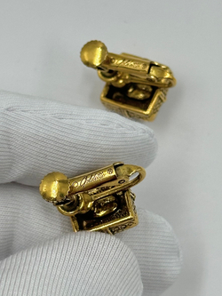 Клипсы с зелёными кабошонами Goldette