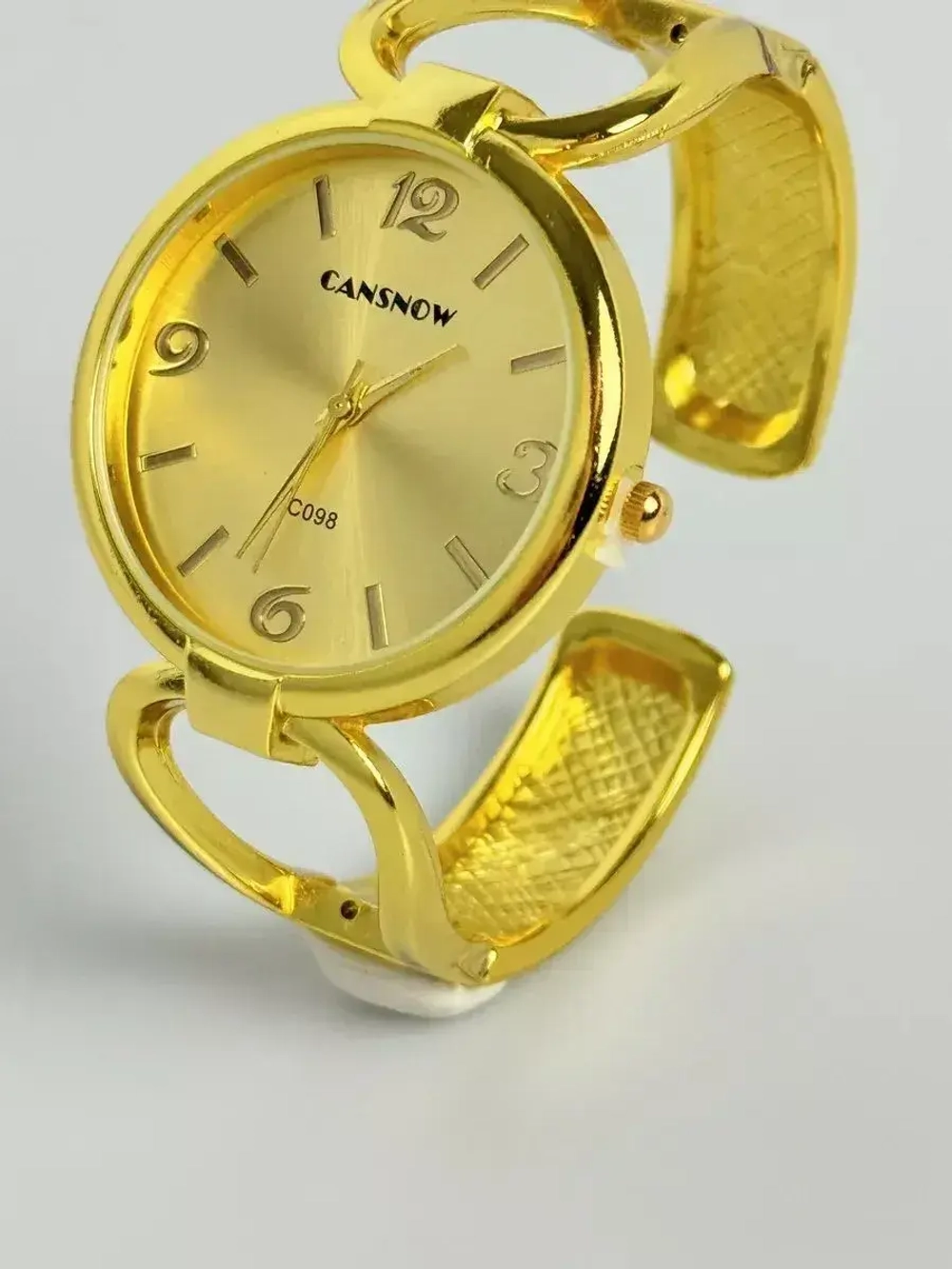 Часы-браслет кварцевые CANSNOW, золотистый W8160-01