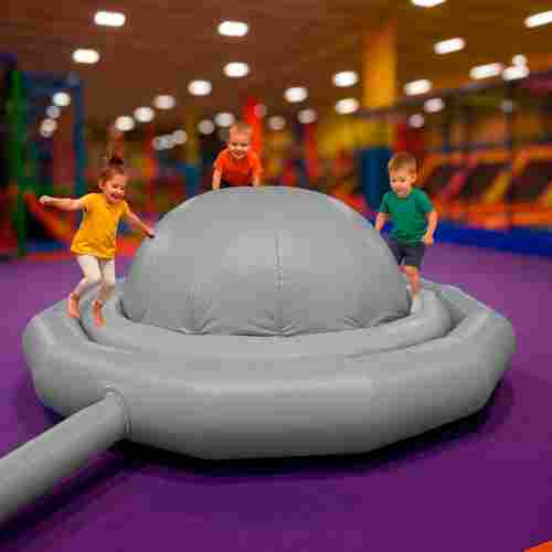 Надувное оборудование «Надувной живот» 5*5*1,5 м, серый