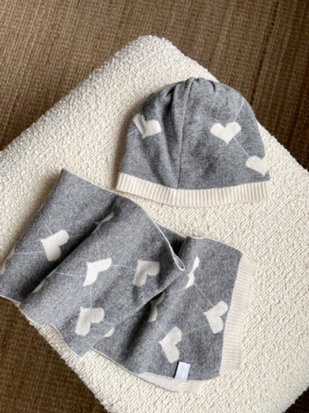 Комплект шапка-шарф Catya, 110